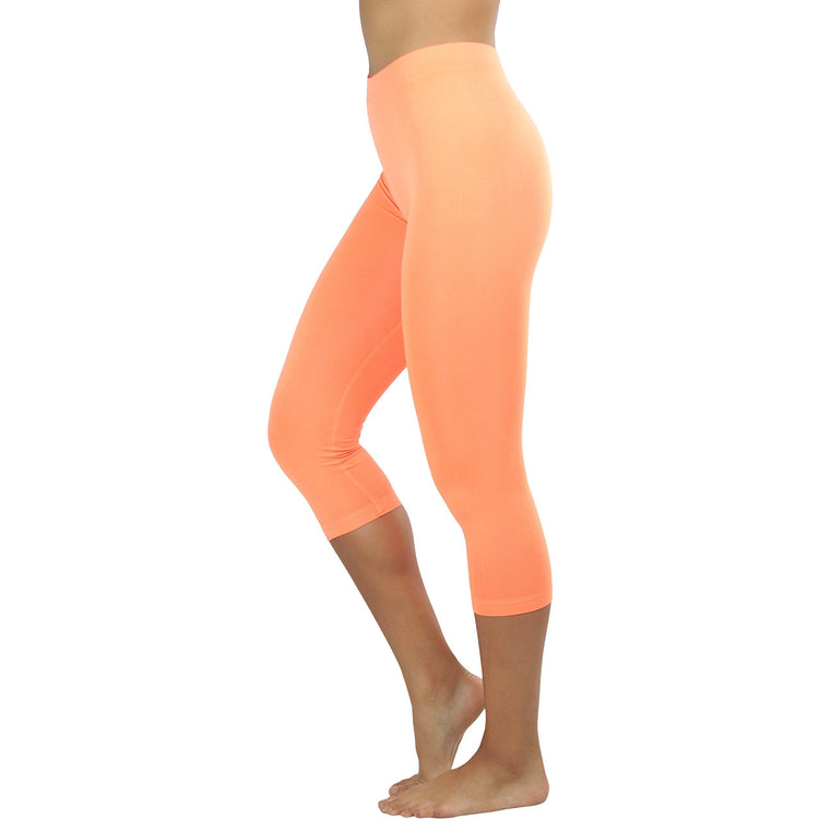 Women’s Capri Length Seamless Lightweight Stretch Leggings