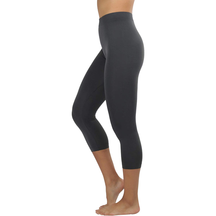 Women’s Capri Length Seamless Lightweight Stretch Leggings