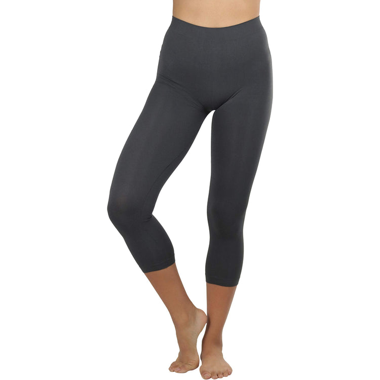 Women’s Capri Length Seamless Lightweight Stretch Leggings