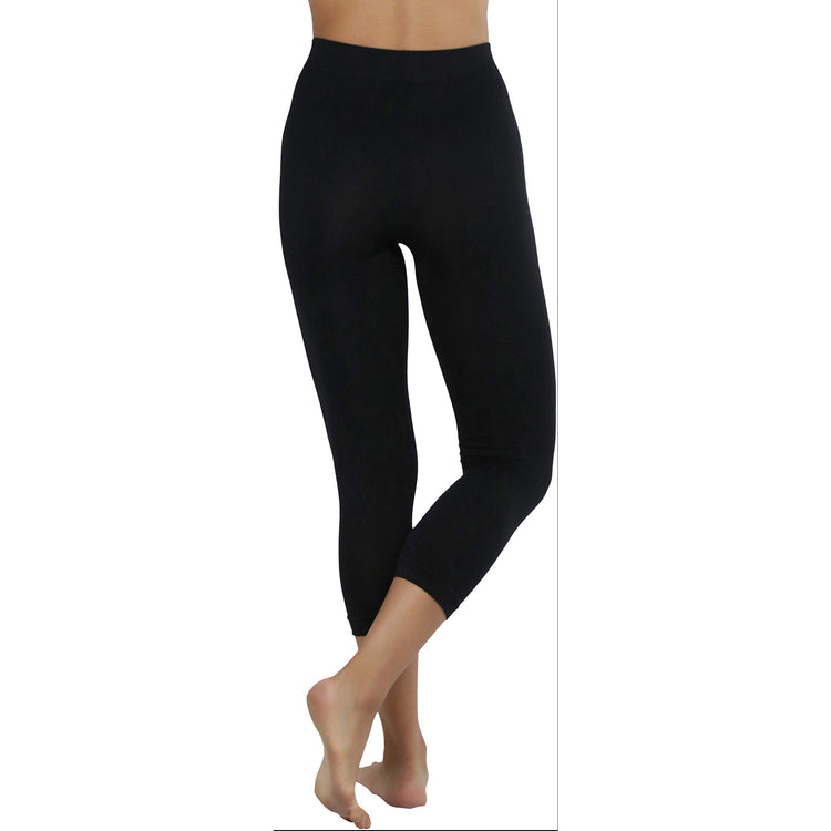 Women’s Capri Length Seamless Lightweight Stretch Leggings