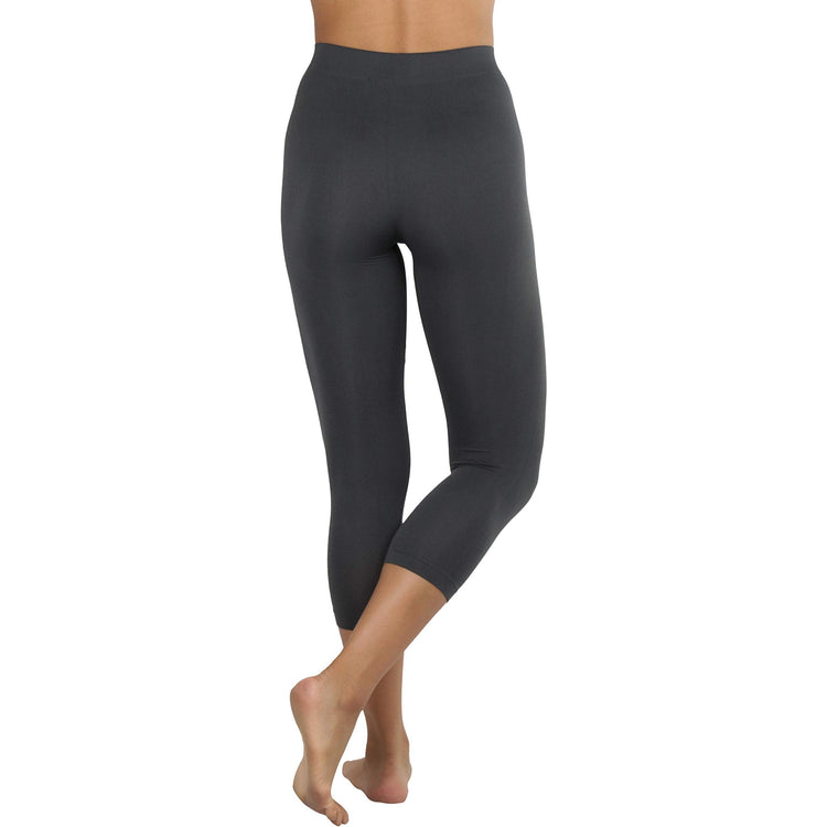 Women’s Capri Length Seamless Lightweight Stretch Leggings